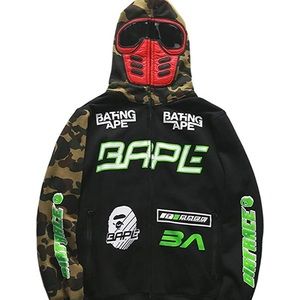 Meet your Posher, Travis